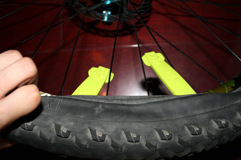 IMG_ 更换外胎及天津败物0007.jpg