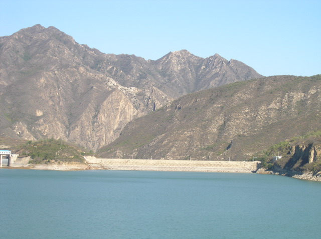 白河堡水库大坝