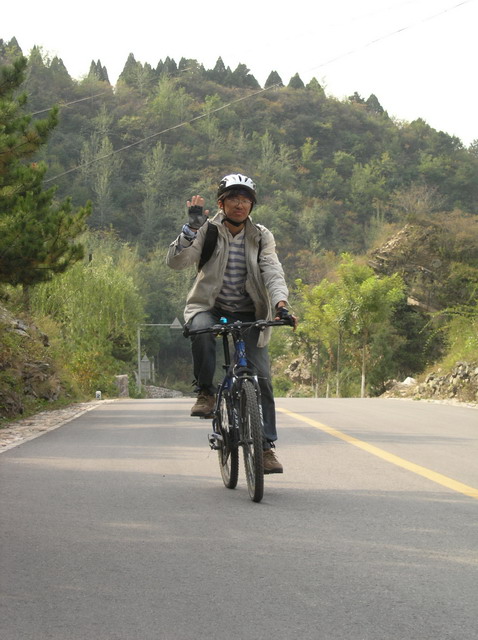 一米星光，从坝上风尘仆仆的赶来，整得都让人认不出了