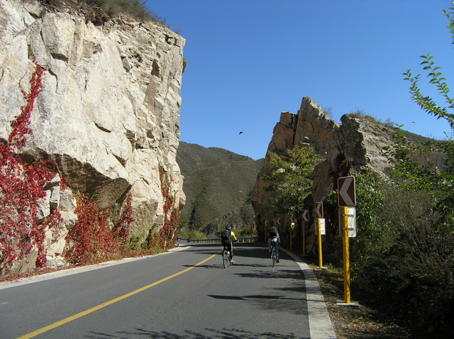 落石多发处恰是景致正美时