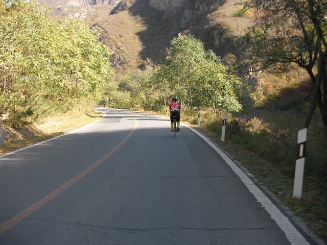 顺义来的强人，望尘莫及