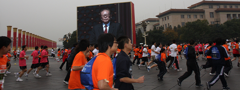 复件 江主席在检阅咱.jpg