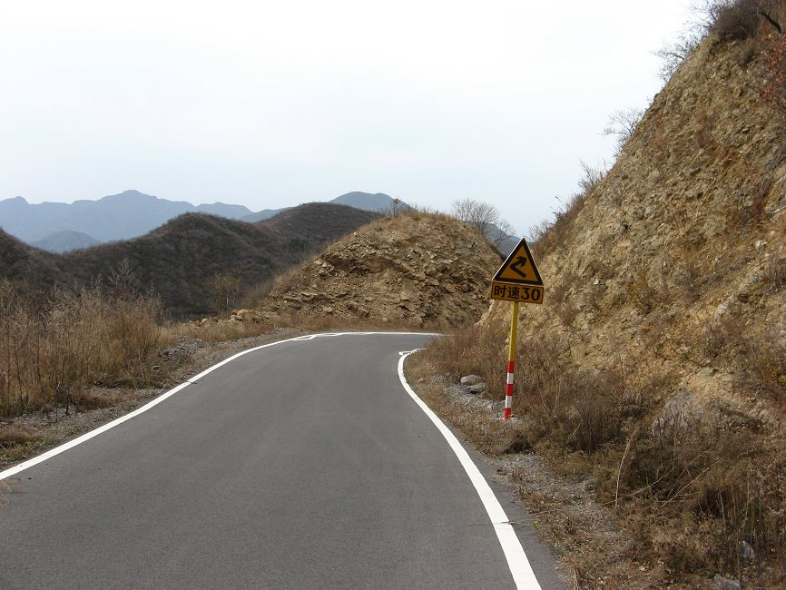 捏闸捏到手软,还是超速了