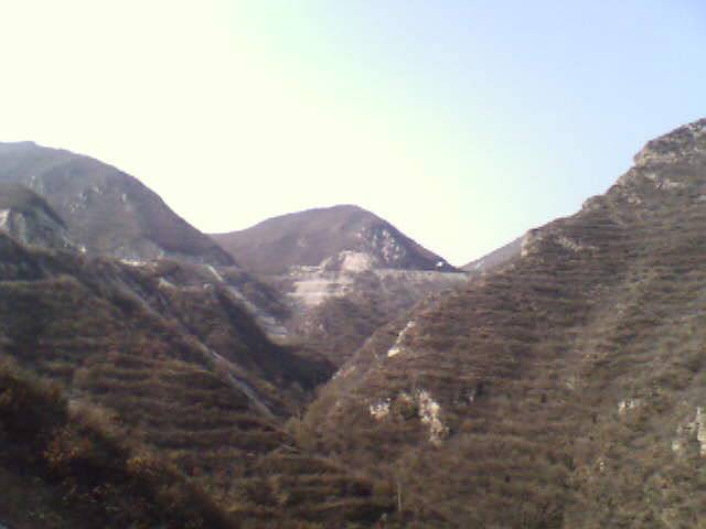 遥望高崖口坡顶