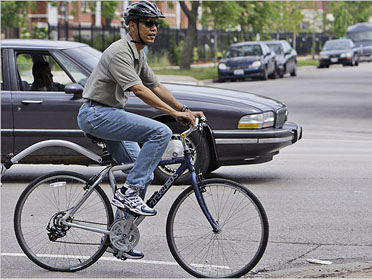 13obama-bike.jpg