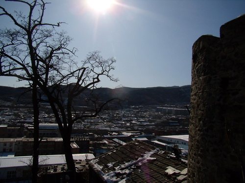 前方小村子已在我军展控之下