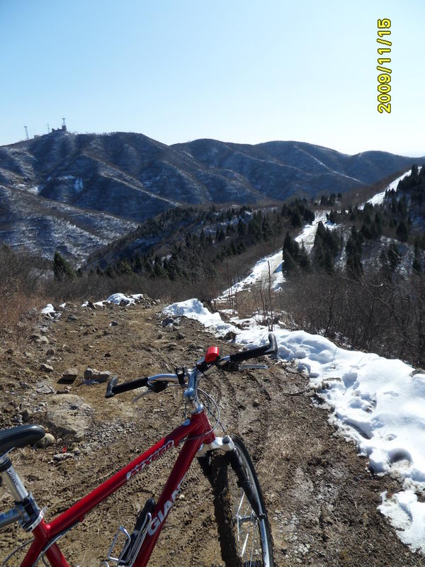 下这个坡还是很爽的