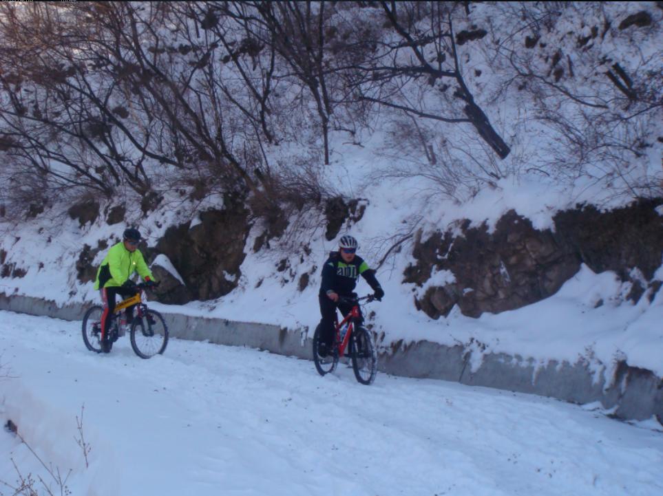看看吧 这个是在雷达站到挂甲塔的路啊