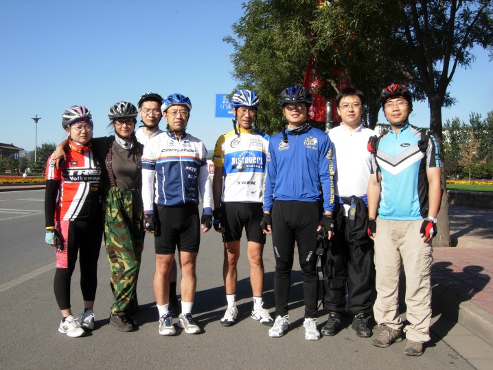 汪汪，雨儿，四千，乐天，我，草满地，合金，射手。