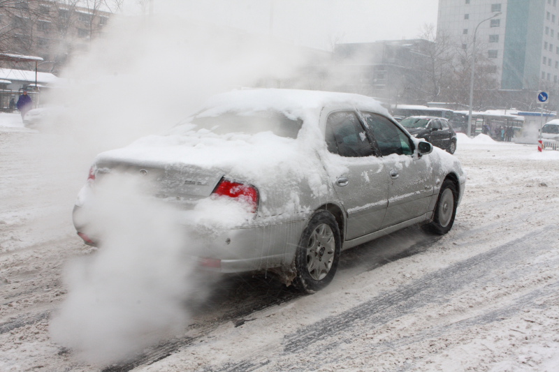 前轮准得飞快，和后轮反差很大，就是不走。