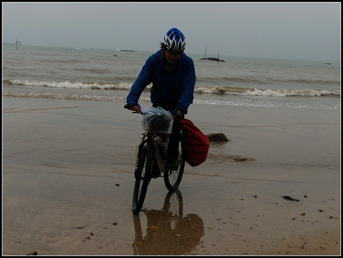 为了拍这张，湿鞋了