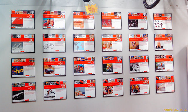 这排彩页后边，不会是空的吧？