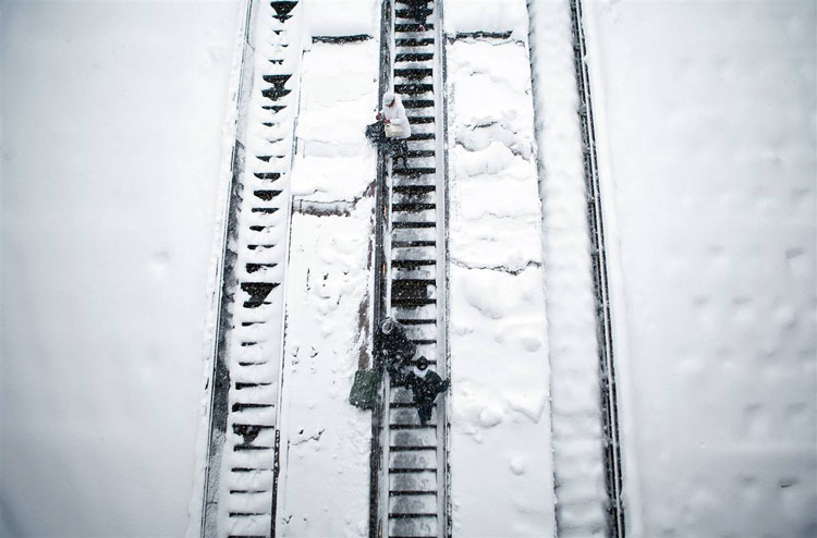 ss-100206-snow-12_ss.jpg