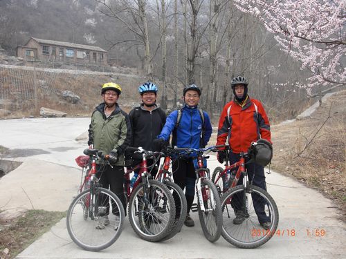 谭王穿越小虎队