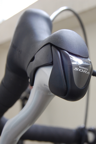 很新，没有灰尘