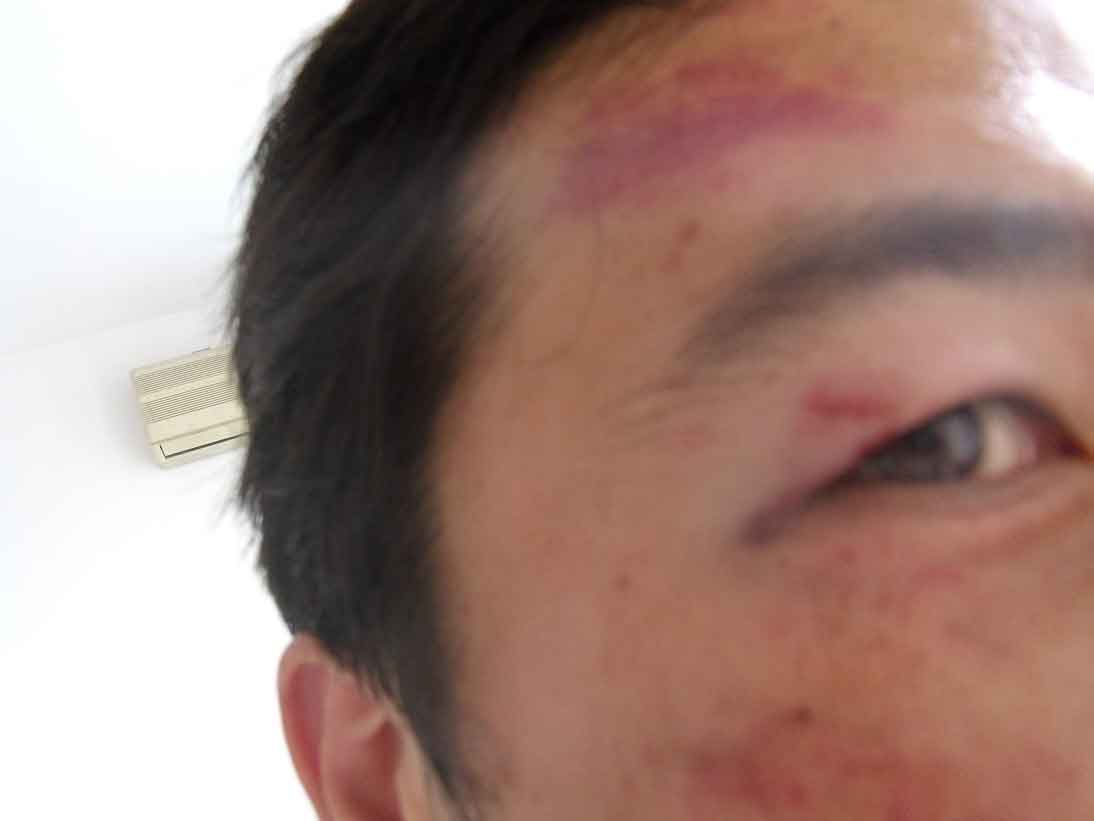 保持车距， 专心骑车！