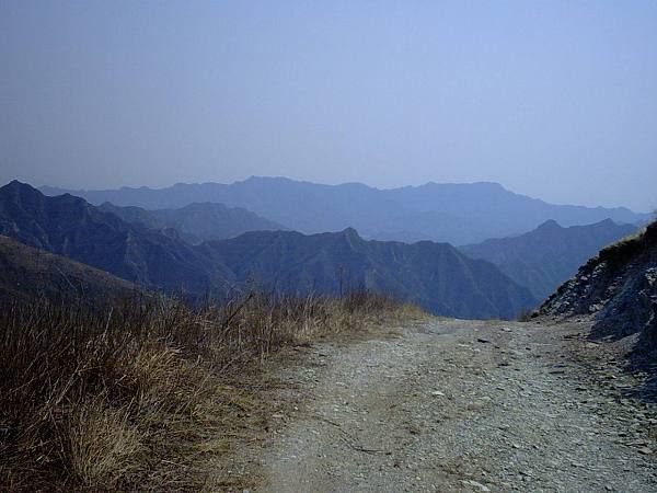 从这里爬上来的