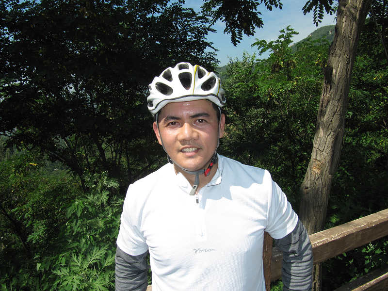 大方盒子的菲律宾骑友