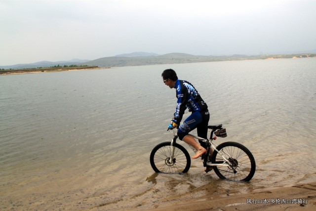 野鹤开始湖中XC。。。