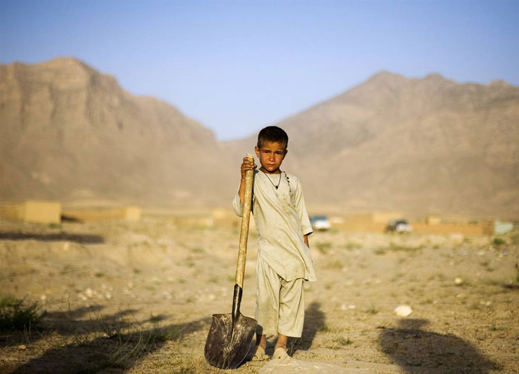 ss-100714-afghan-crossroads-04_ss_full.jpg