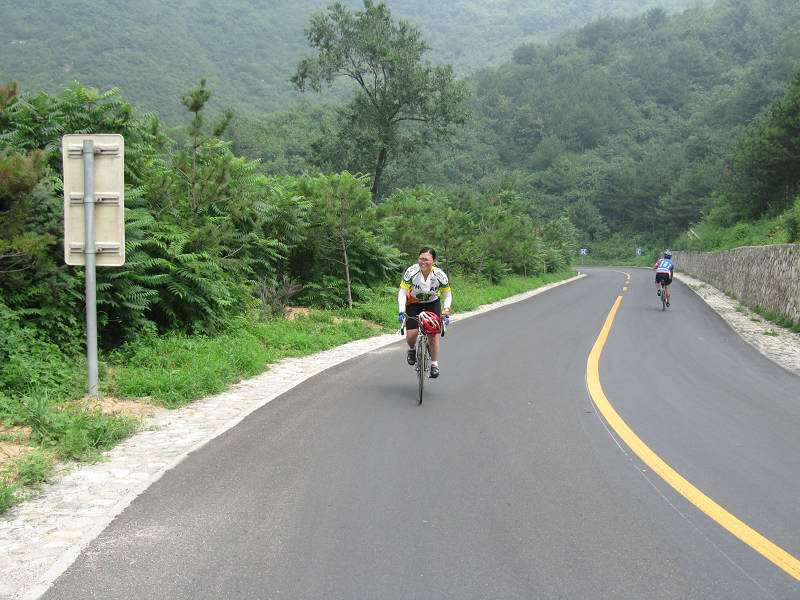 2010.7.24骑行黄花城，四海 017.jpg