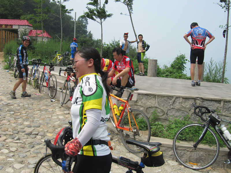 2010.7.24骑行黄花城，四海 018.jpg