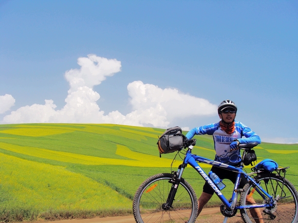 35.虽然大片的油菜花已经谢掉 风景仍依旧.JPG