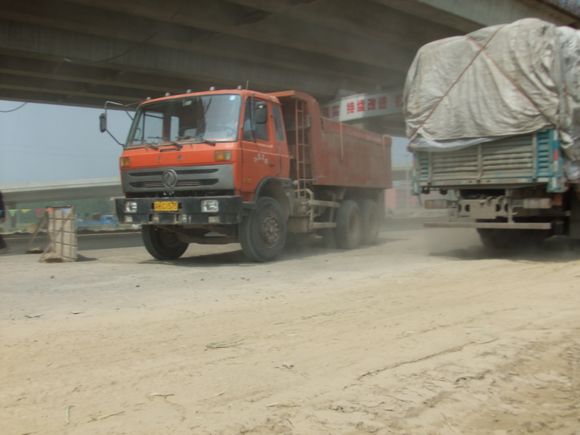 修路，也许是为了将来