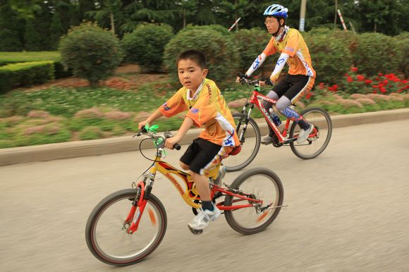 最小的车友，只有6岁