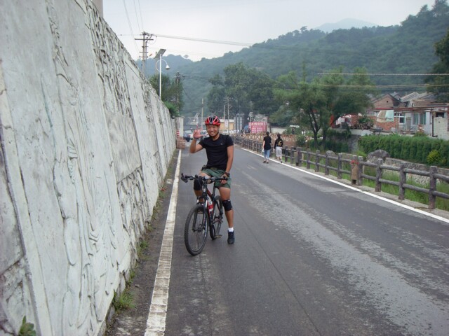 涧沟村DG~采花归来，略显疲惫