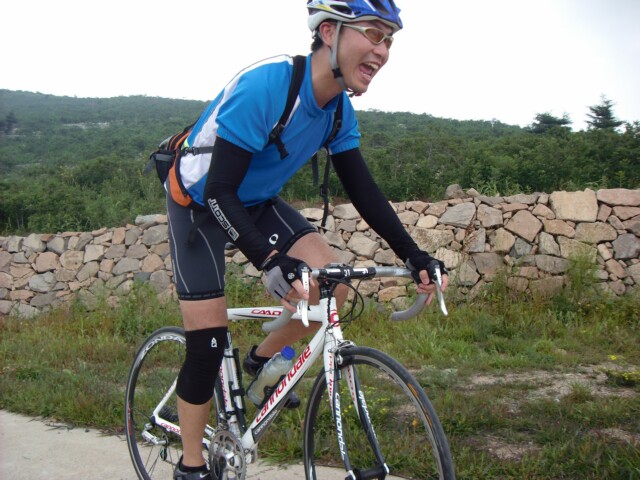 摇车很快乐，上山很轻松