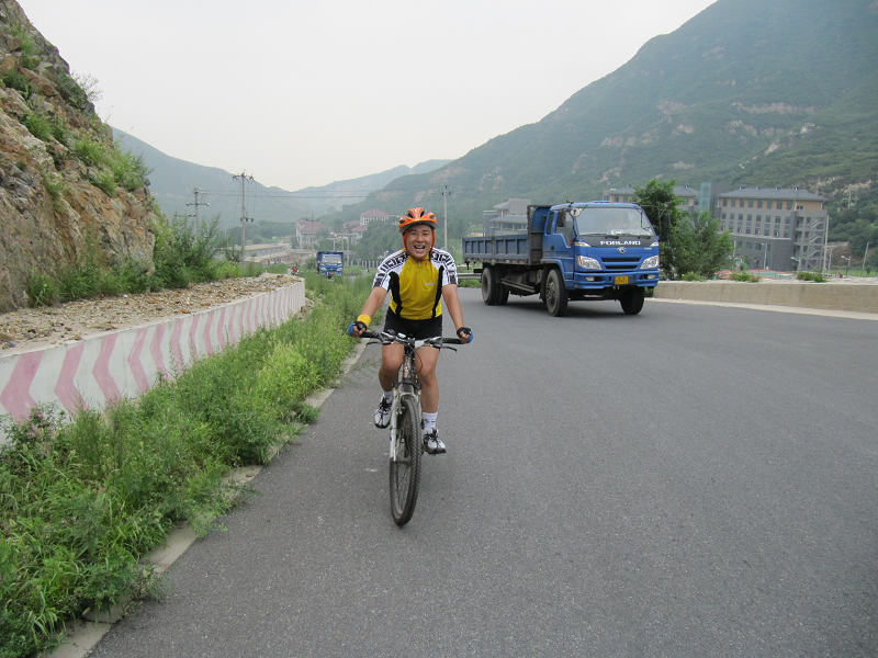 2010.8.7.25名骑友骑行白羊沟 022.jpg