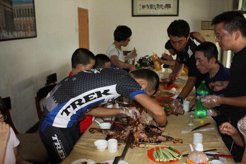 闪开 专业的来了