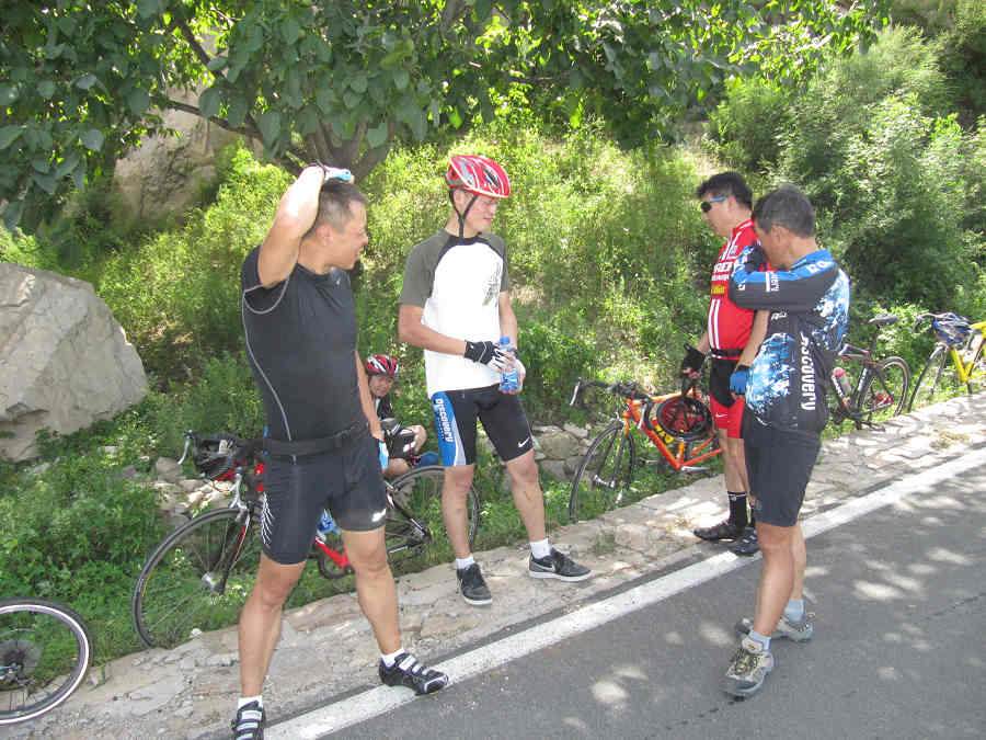 2010.8.14八人骑行四海 039.jpg