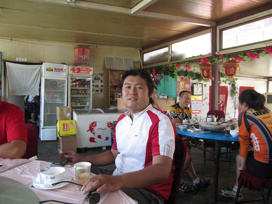 2010.8.14八人骑行四海 034.jpg