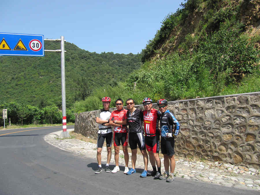 2010.8.14八人骑行四海 027.jpg