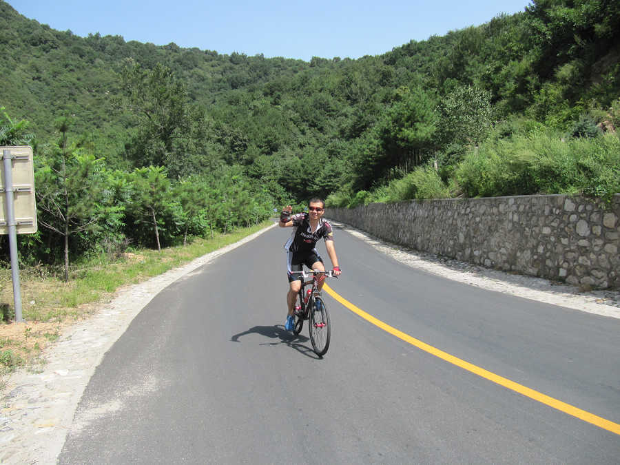 2010.8.14八人骑行四海 019.jpg