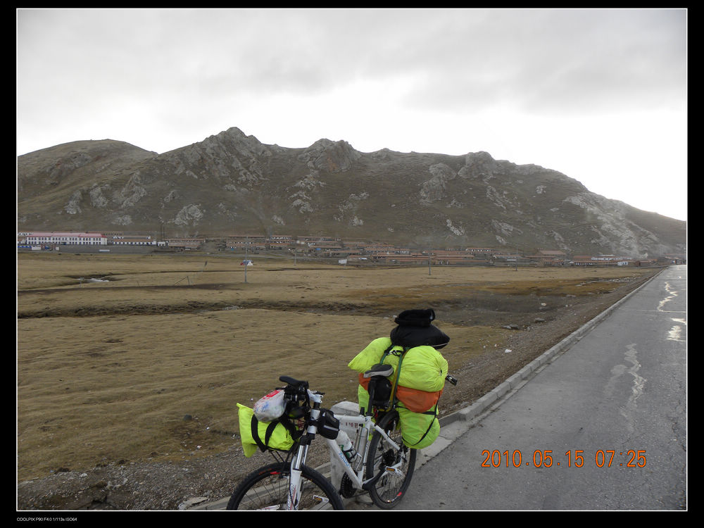 回头望望远去的花石峡