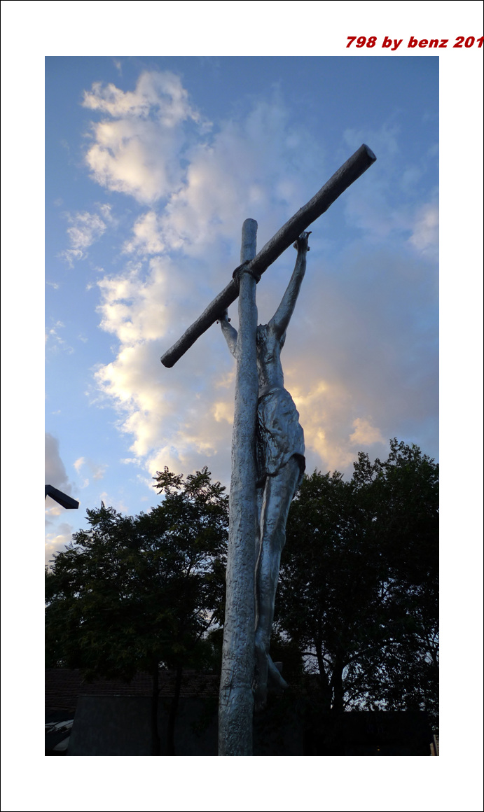 主能把所有人的痛苦一个人背负吗