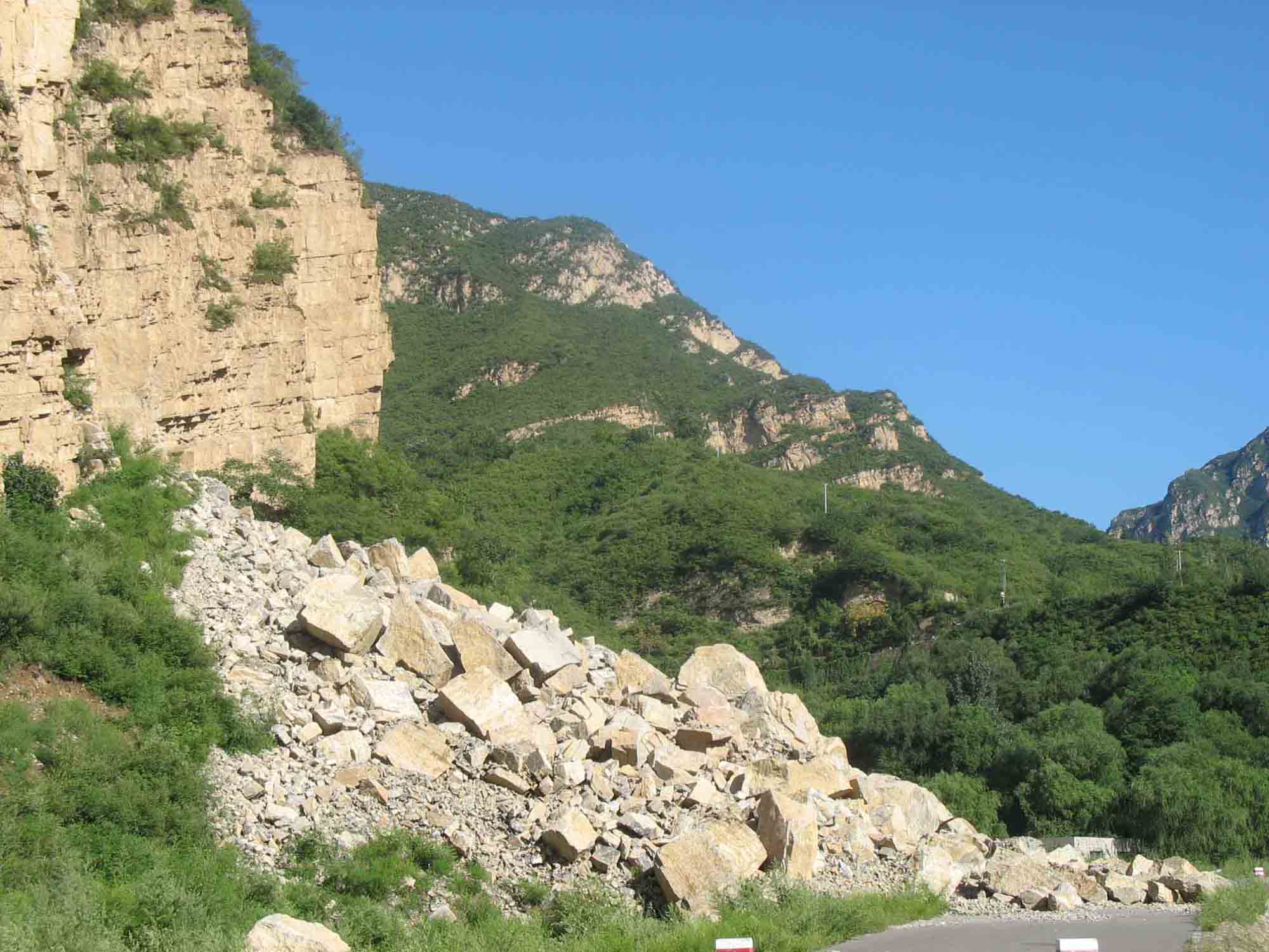 塌方了，还没有修