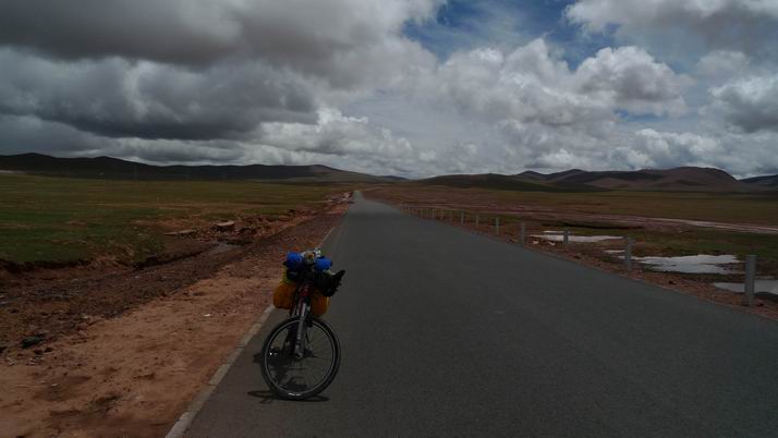 准备下山。。。从这里开始基本就是我一人骑行了