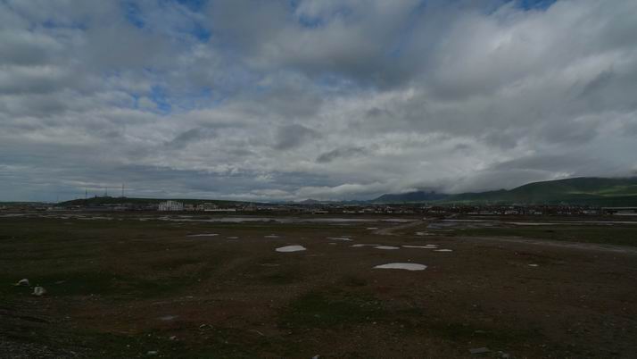 安多县城就在眼前