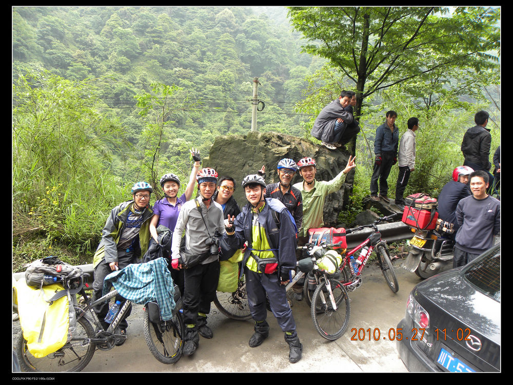 左起广州阿的重庆飞鹰深圳虫子重庆土豆安徽天下海南小张