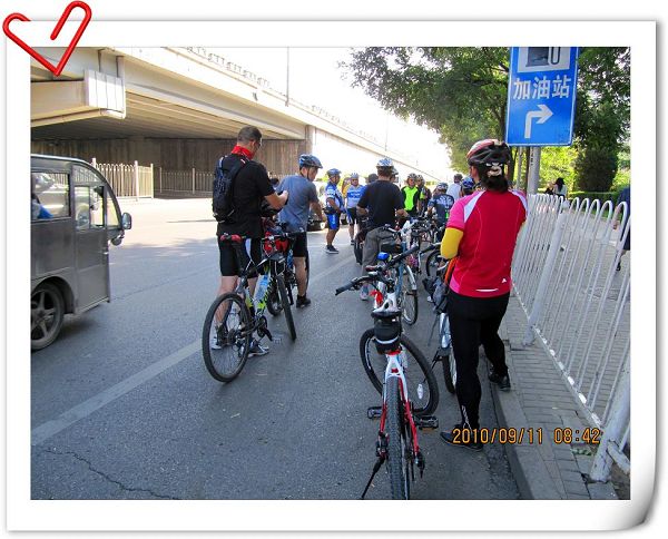 风云车友的 第二个集合地点，惠新东桥。