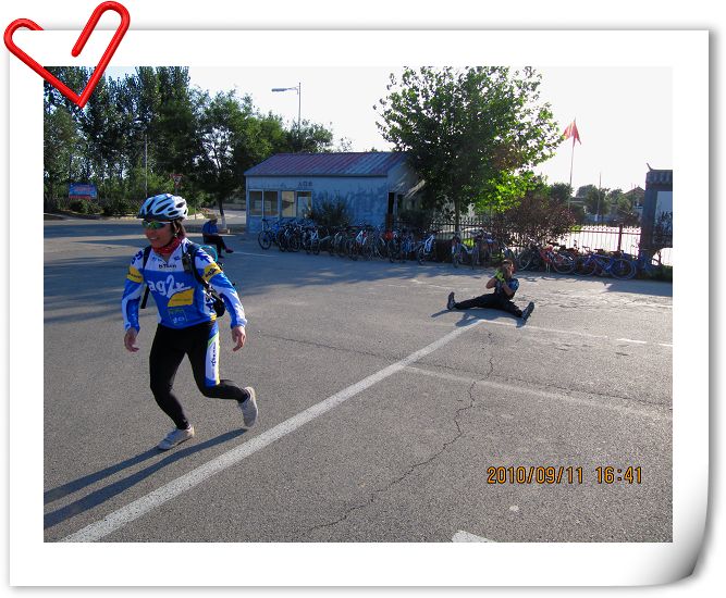 怎么，在抢镜头吗？