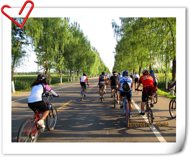 一路引吭高歌在返程的路上。