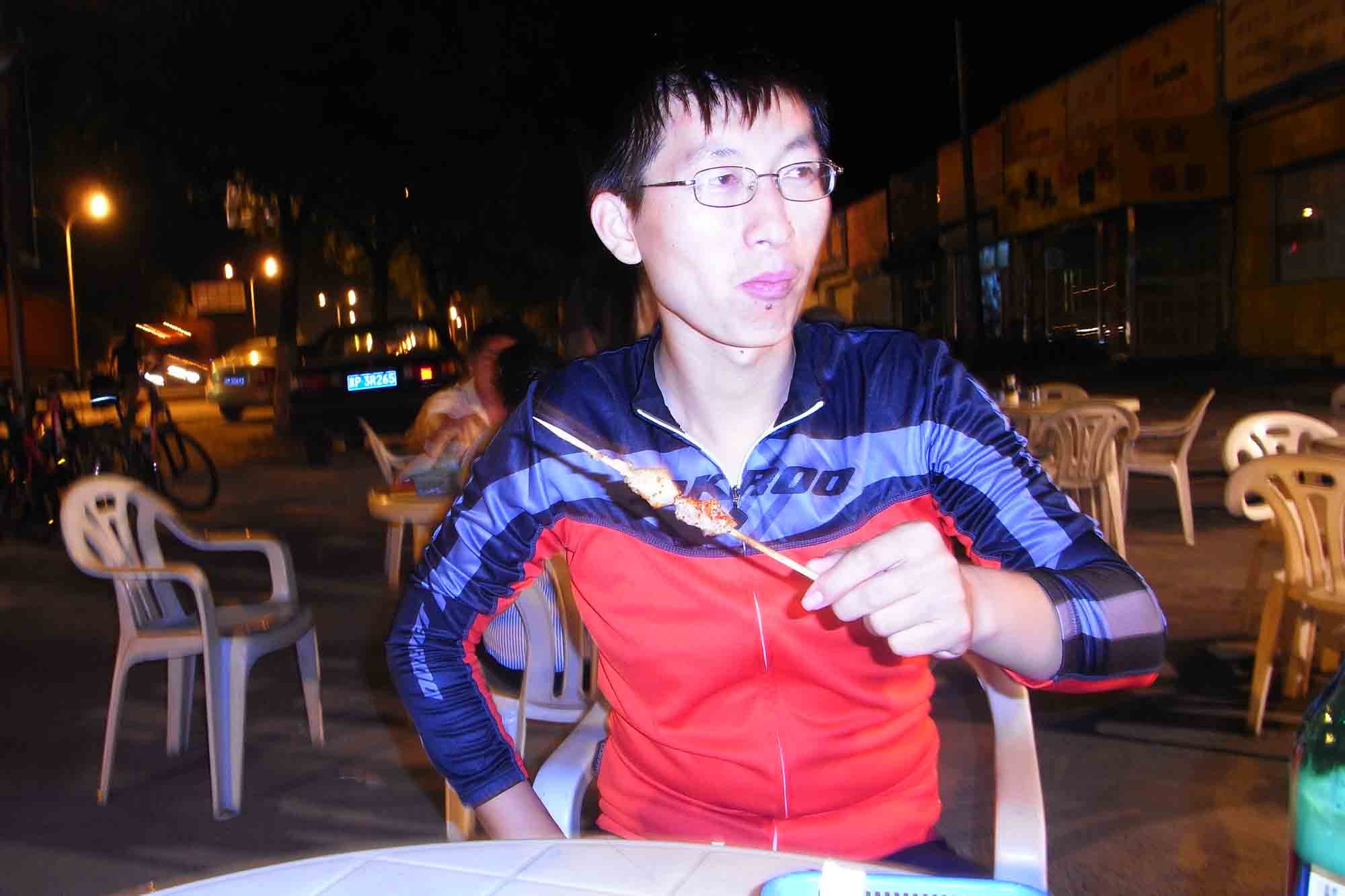 长衣长裤太明知--沙枣