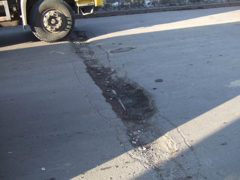 天天经过这地方，没人修呀