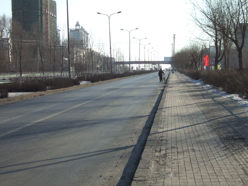 就要到家了，这坡蹬不动了，黄油好像都冻了