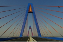 万里海疆行走过的几座桥